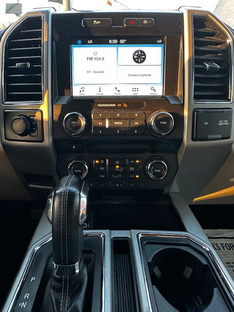 2017 Ford F-150 Image 12