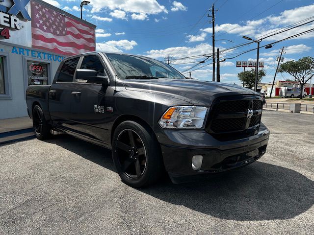 2015 RAM 1500 Image 3