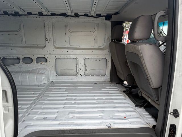 2017 Nissan NV Image 11