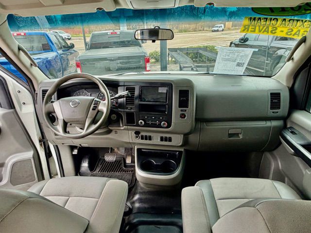 2017 Nissan NV Image 12
