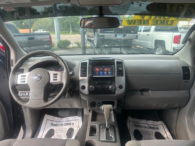 2019 Nissan Frontier Image 11