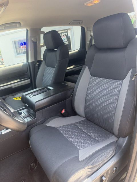 2018 Toyota Tundra Image 9