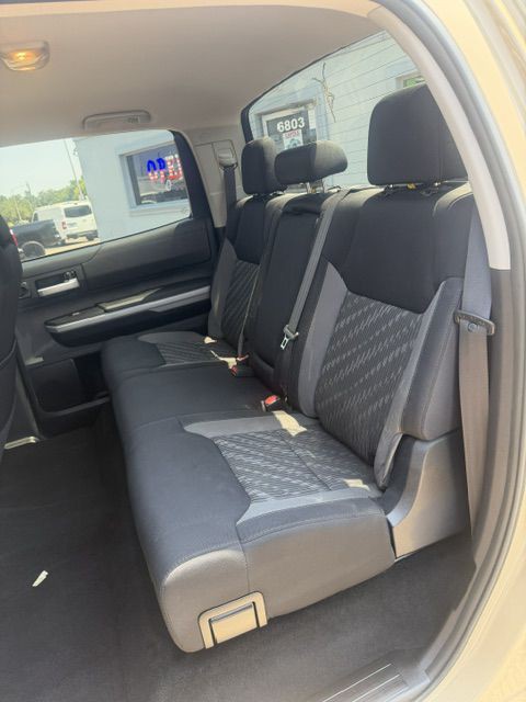 2018 Toyota Tundra Image 10