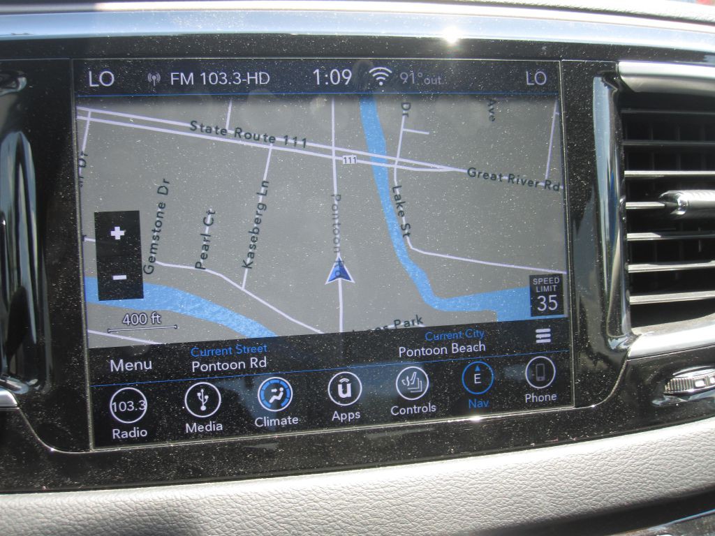 2018 Chrysler Pacifica Image 23