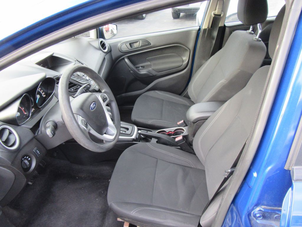 2018 Ford Fiesta Image 9