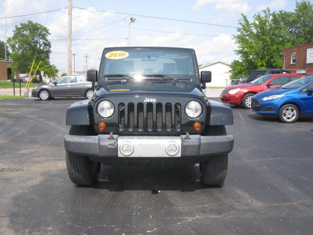 2010 Jeep Wrangler Image 2