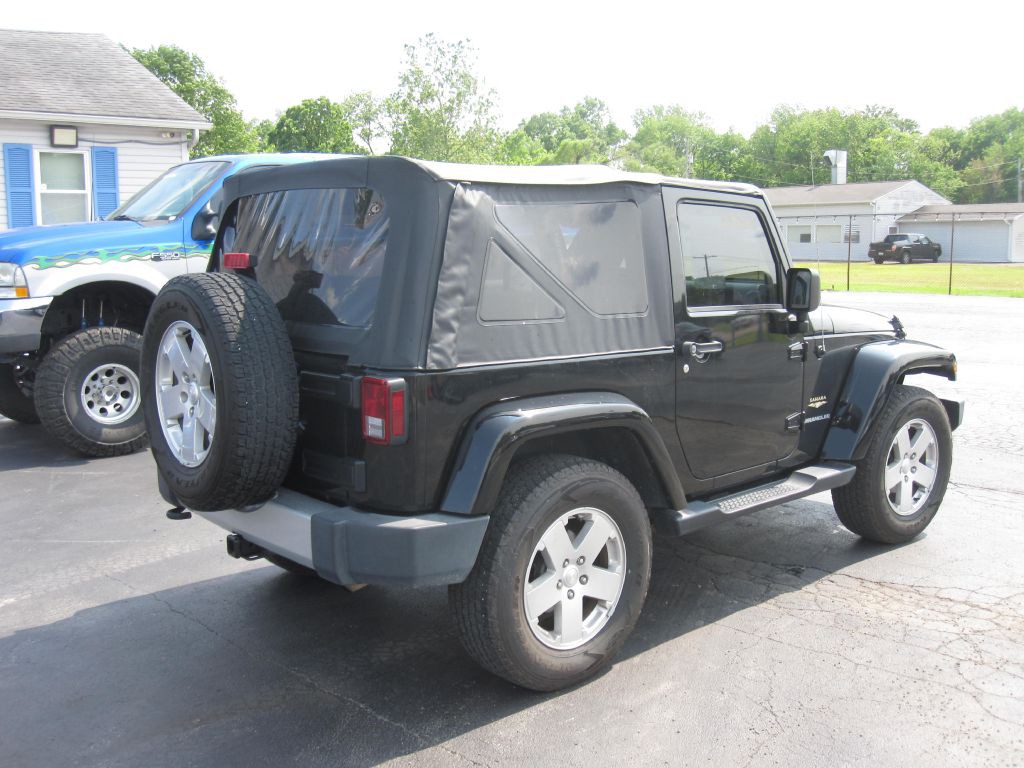 2010 Jeep Wrangler Image 4