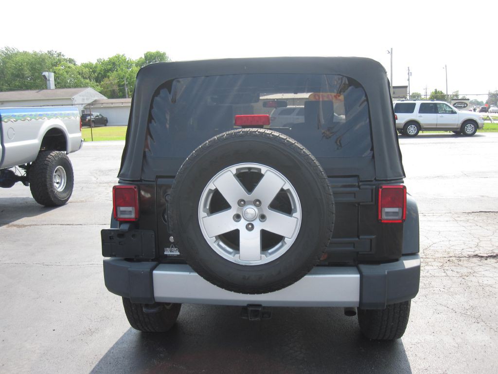 2010 Jeep Wrangler Image 5