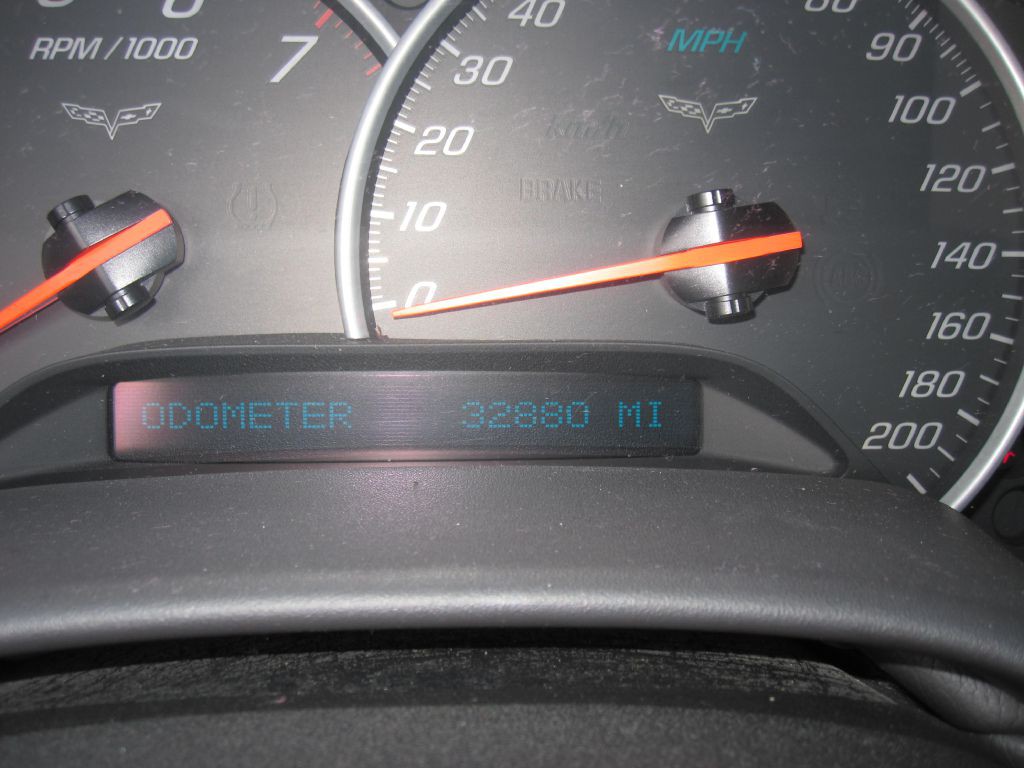 2005 Chevrolet Corvette Image 2