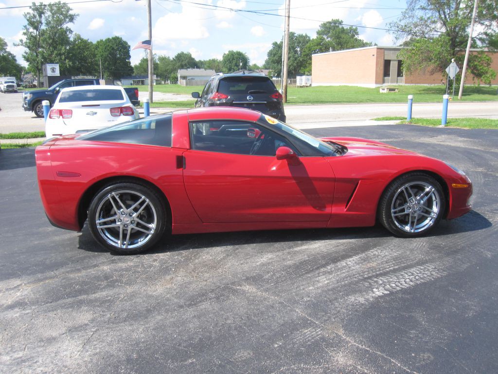 2005 Chevrolet Corvette Image 12