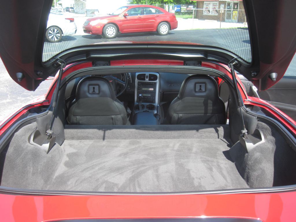 2005 Chevrolet Corvette Image 14