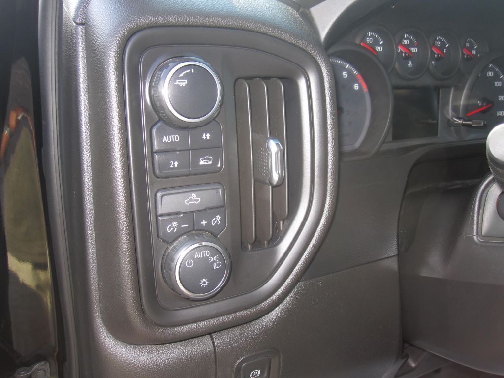 2019 Chevrolet Silverado 1500 Image 12