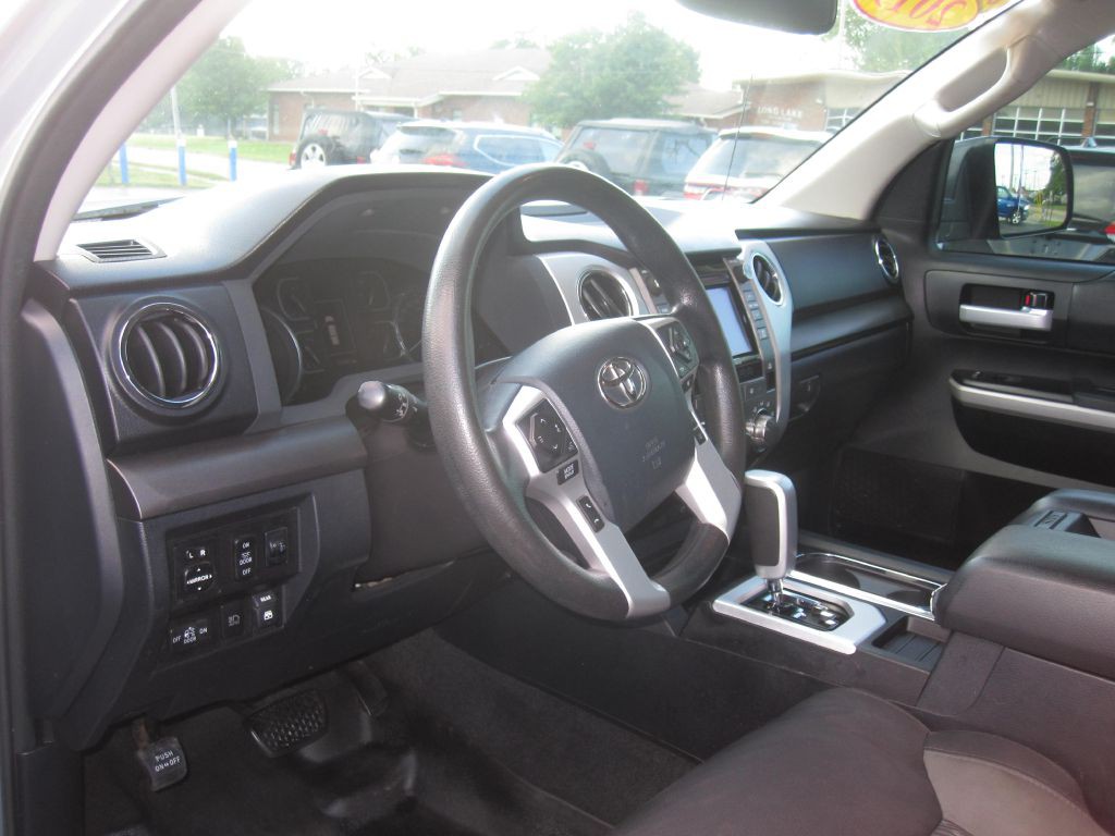 2019 Toyota Tundra Image 11