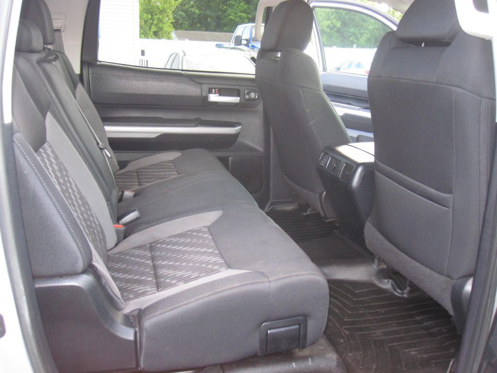 2019 Toyota Tundra Image 14