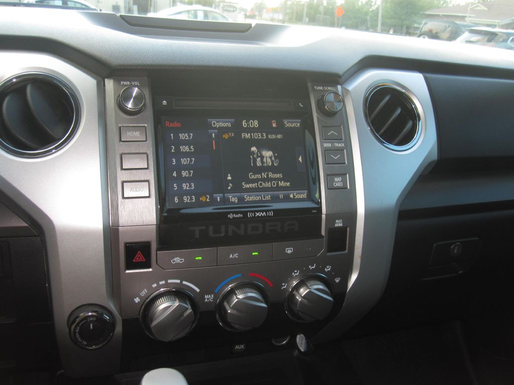 2019 Toyota Tundra Image 20