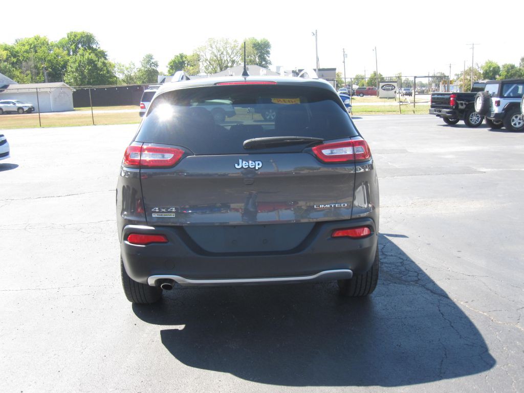 2018 Jeep Cherokee Image 8
