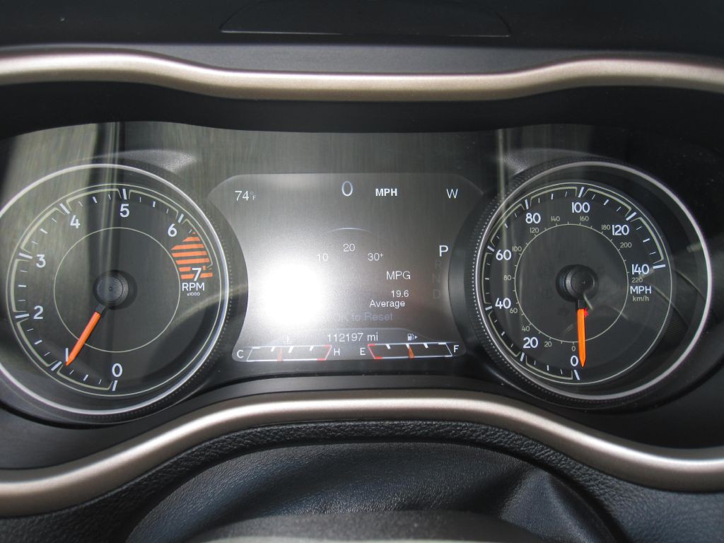 2018 Jeep Cherokee Image 19
