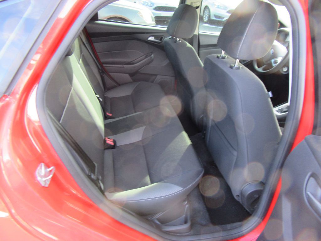 2014 Ford Focus Image 10