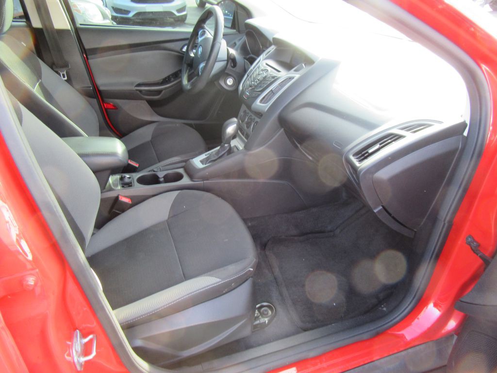 2014 Ford Focus Image 11