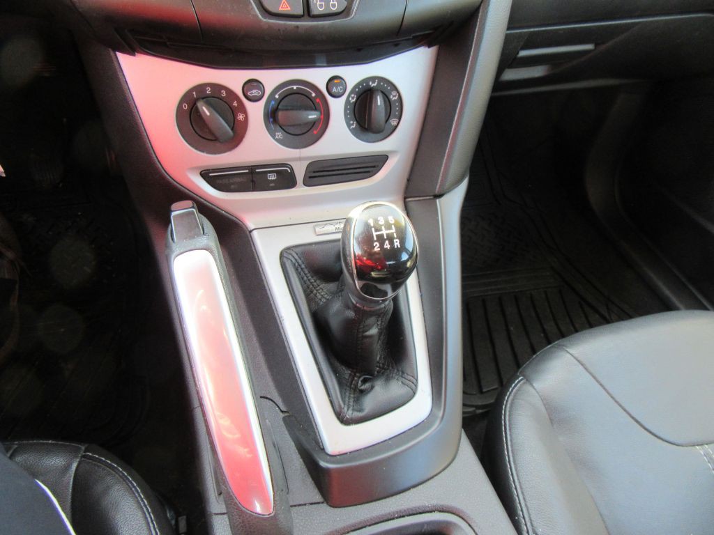 2013 Ford Focus Image 2