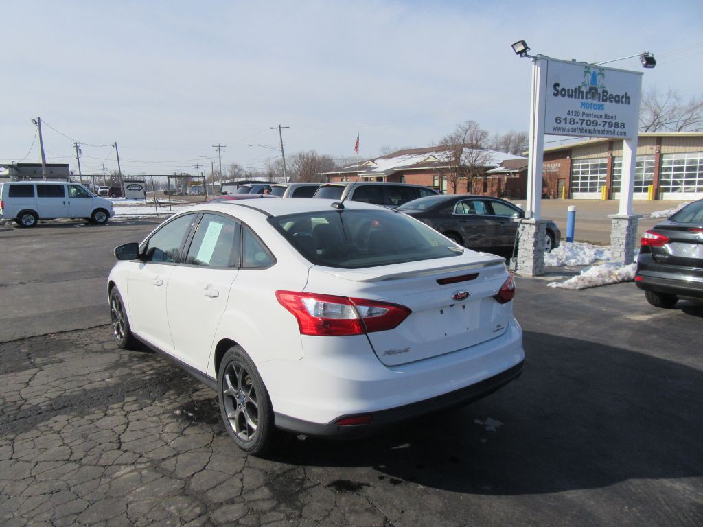 2013 Ford Focus Image 9