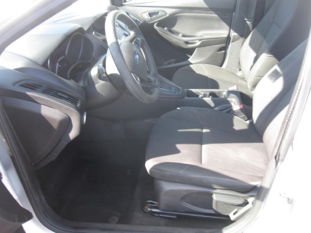 2018 Ford Focus Image 10