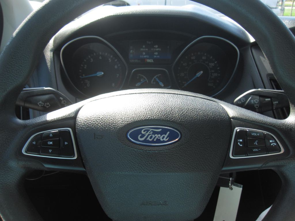 2018 Ford Focus Image 12