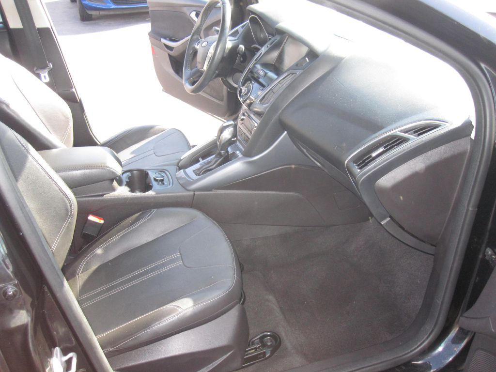 2014 Ford Focus Image 15