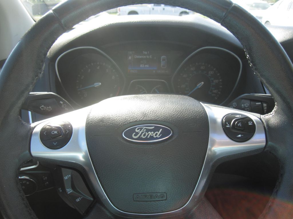 2014 Ford Focus Image 16
