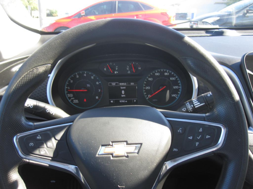 2020 Chevrolet Malibu Image 13