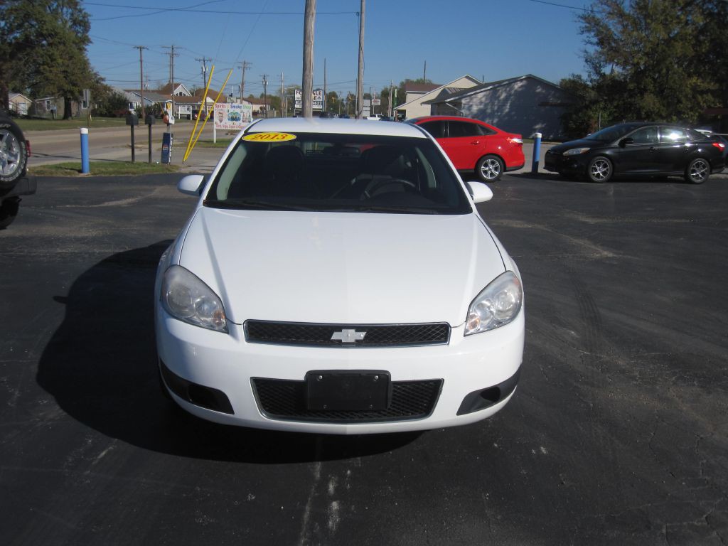 2013 Chevrolet Impala Image 2