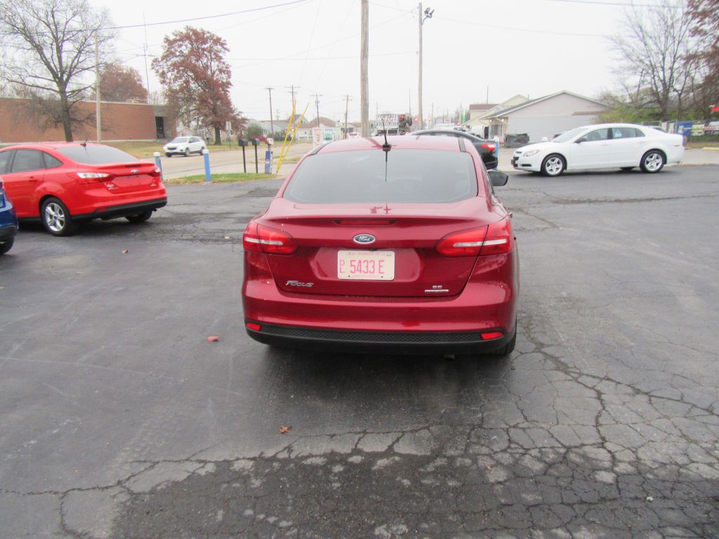 2016 Ford Focus Image 4