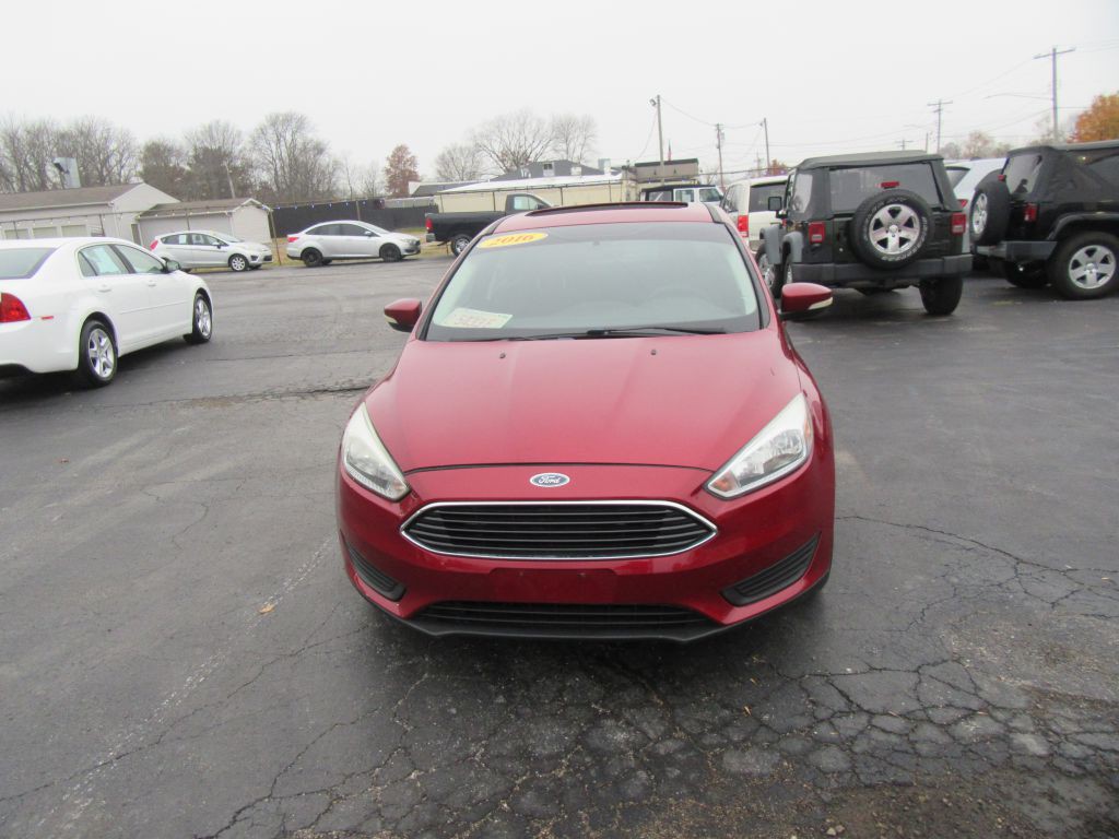 2016 Ford Focus Image 8