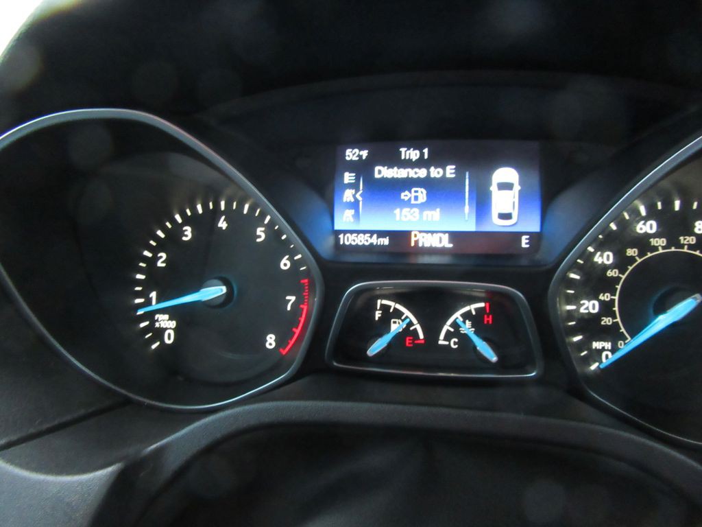 2016 Ford Focus Image 16