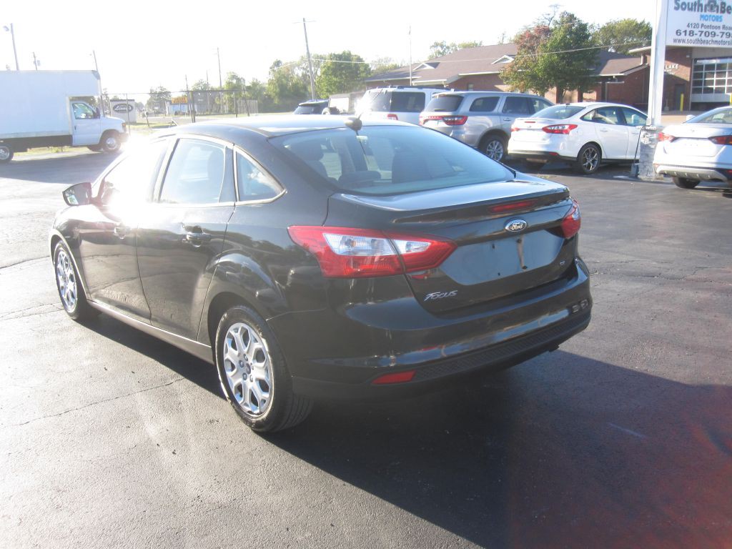 2012 Ford Focus Image 6