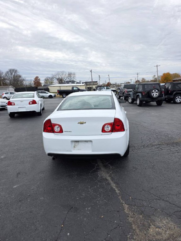 2012 Chevrolet Malibu Image 4