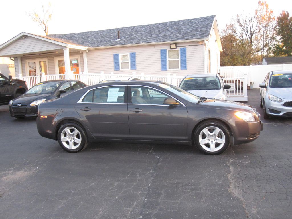 2012 Chevrolet Malibu Image 4