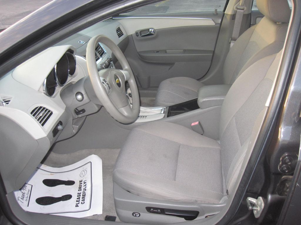 2012 Chevrolet Malibu Image 8
