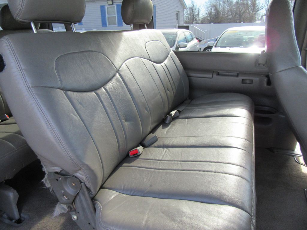 2003 GMC Safari Image 15