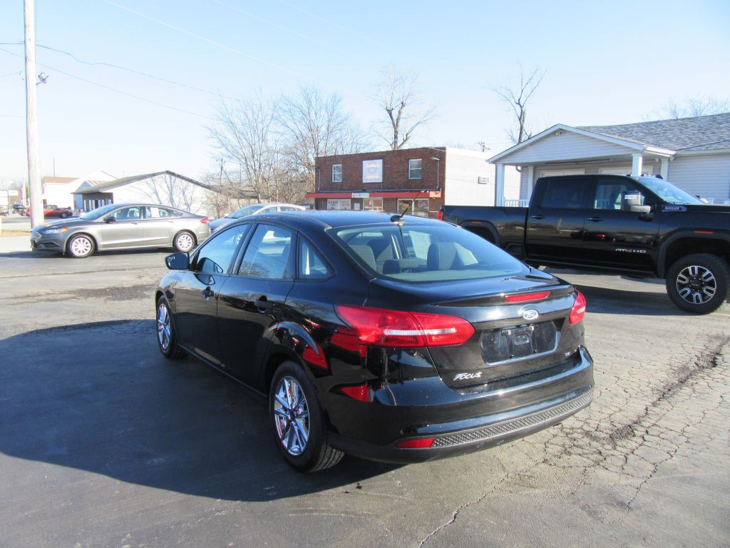 2016 Ford Focus Image 8