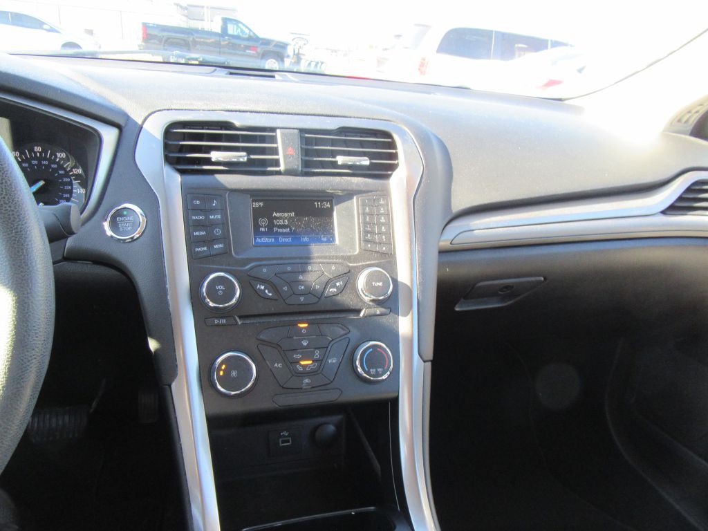 2018 Ford Fusion Image 15