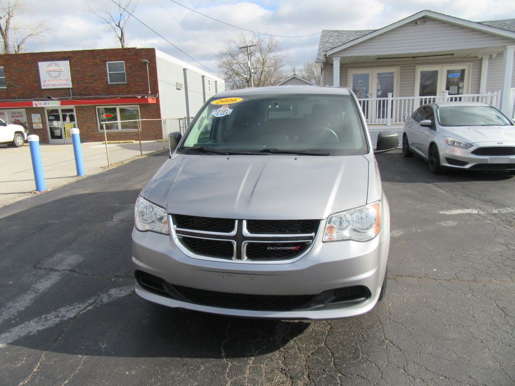 2016 Dodge Grand Caravan Image 2