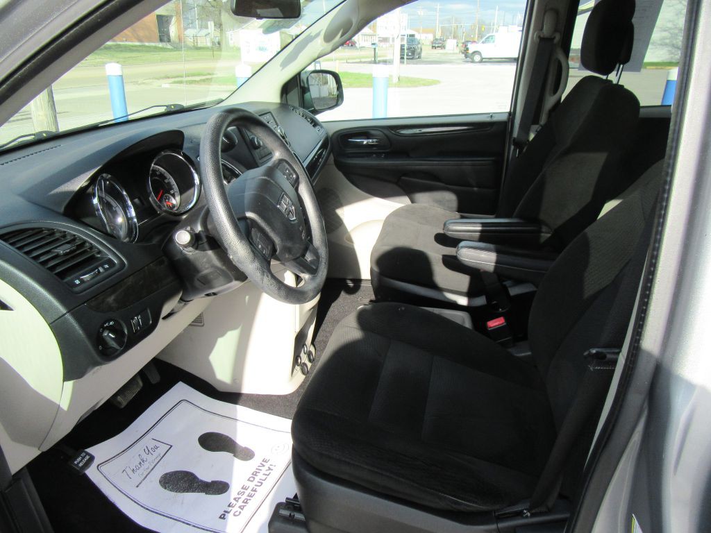 2016 Dodge Grand Caravan Image 10