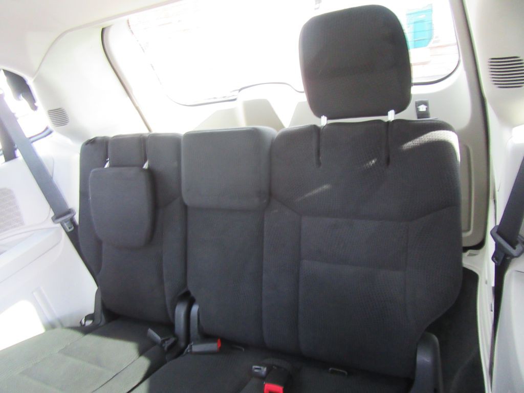 2016 Dodge Grand Caravan Image 12