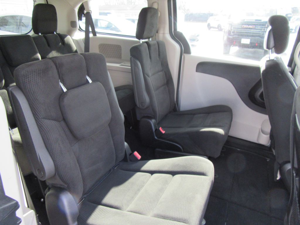2016 Dodge Grand Caravan Image 13