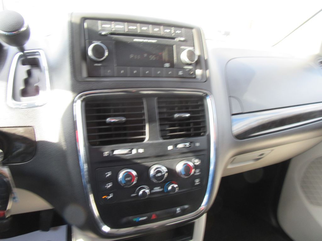 2016 Dodge Grand Caravan Image 17