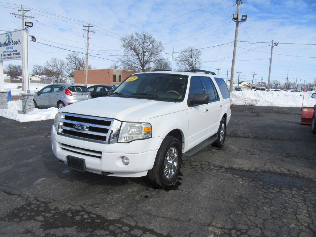 2013 Ford Expedition Image 1