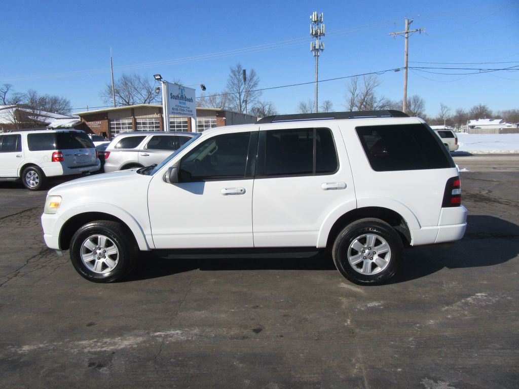 2010 Ford Explorer Image 8