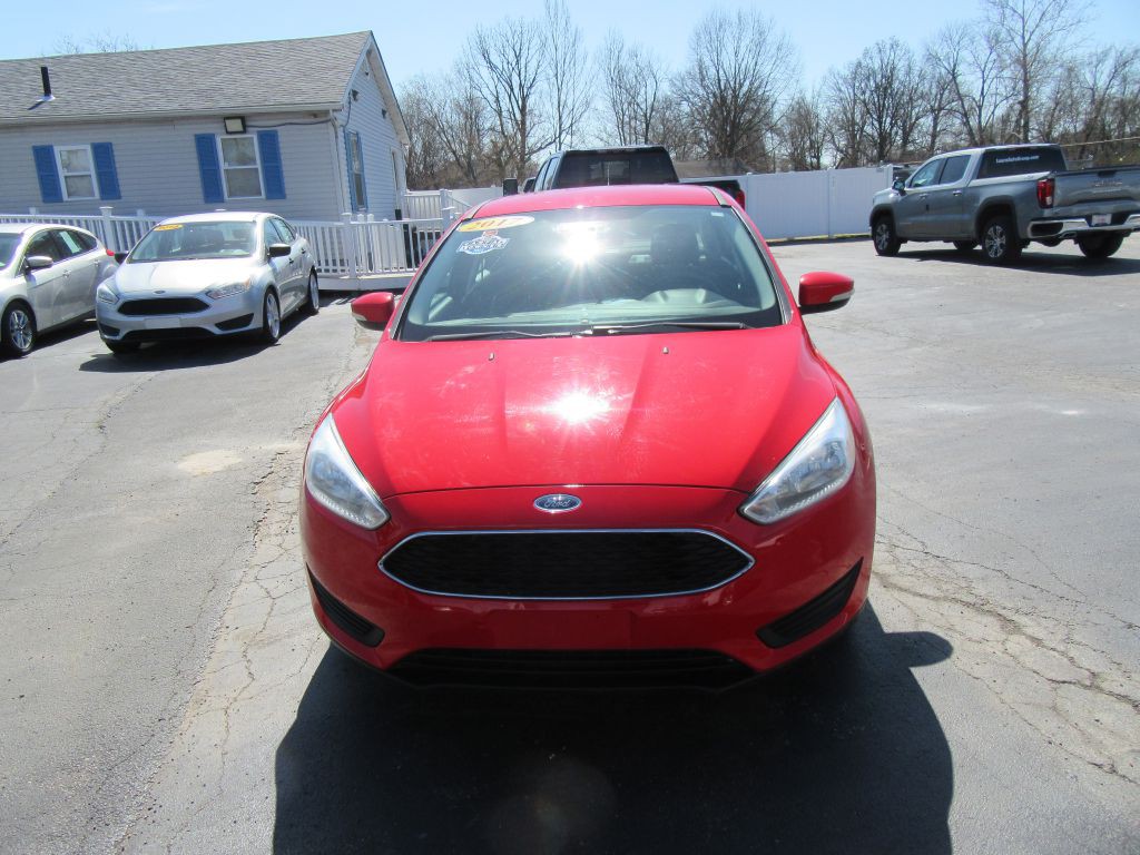 2017 Ford Focus Image 2