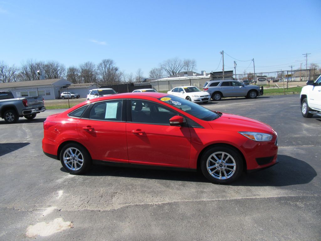 2017 Ford Focus Image 4